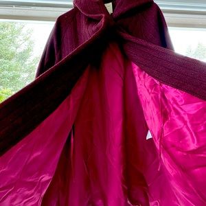 Alice’s Pig Womens swing coat. Size 4. Wool/ polyester.